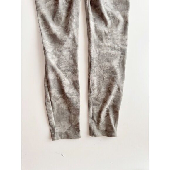 SPANX Jeanish Stone Wash Camo Cropped Skinny Legging Jeans, Size S - Picture 8 of 13